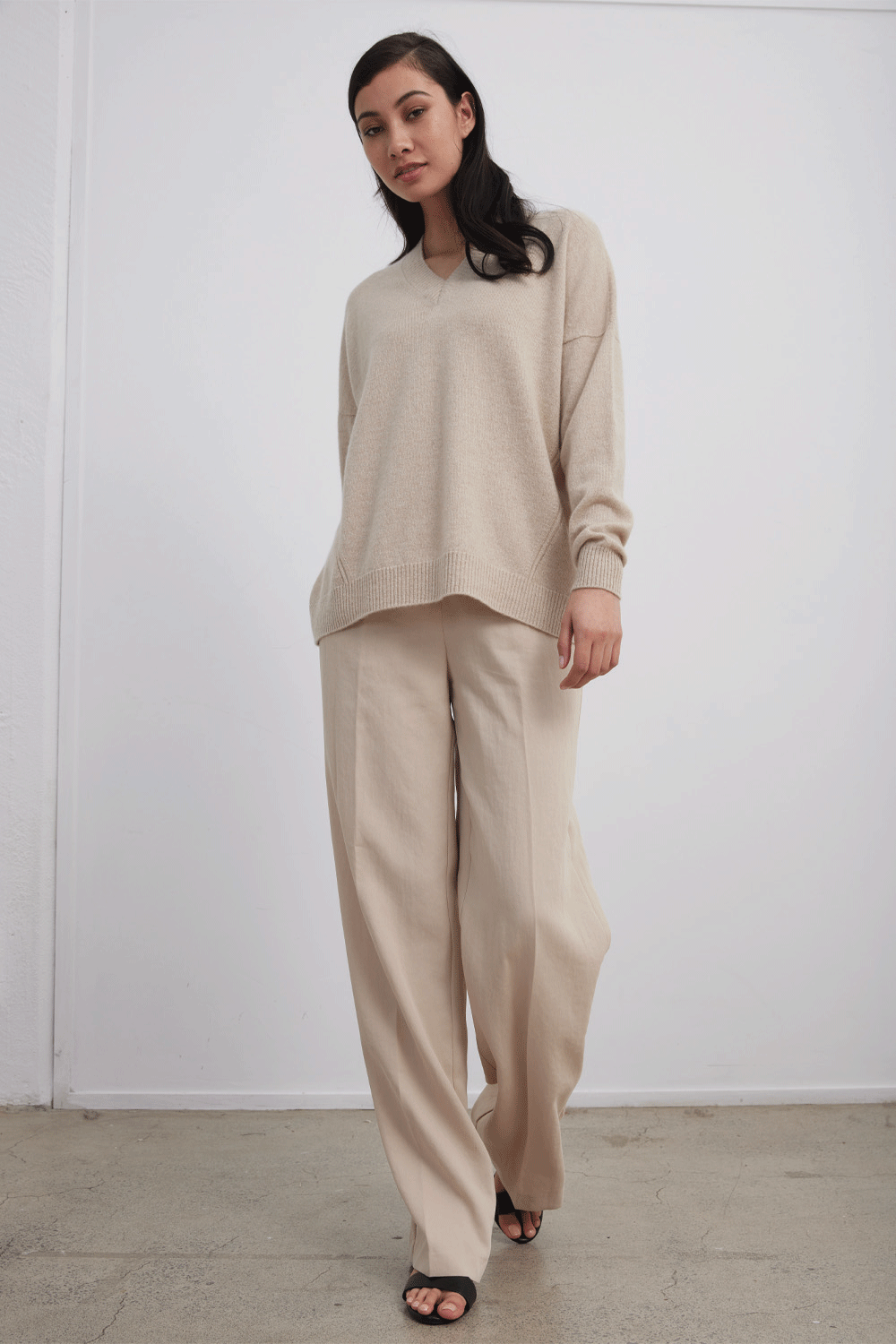 Cashmere V - Standard Issue
