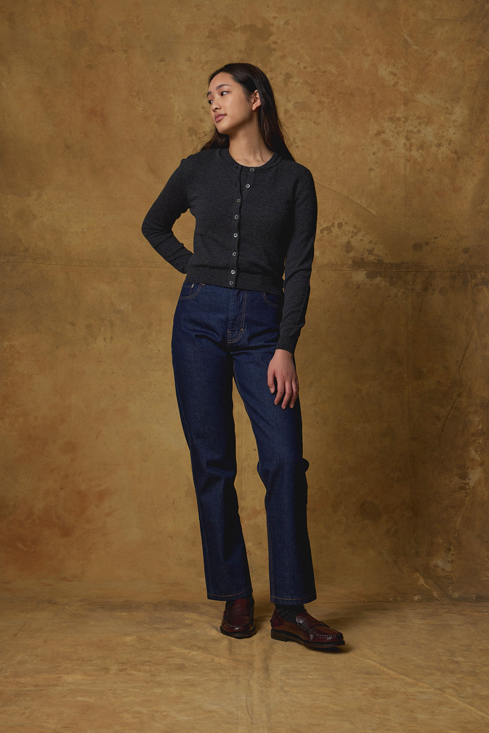 Standard Issue Cashmere Crop Cardigan in Carbon Grey