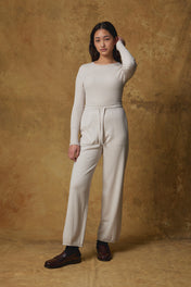 Balance Trackpant in Chalk White