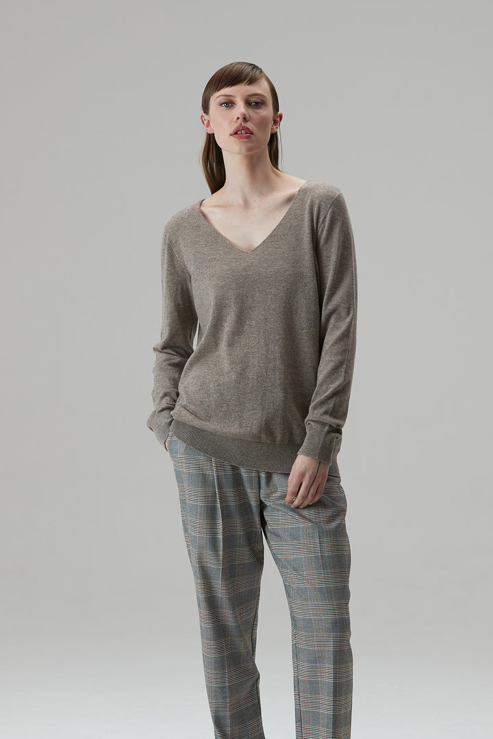 Cashmere V Neck - Standard Issue