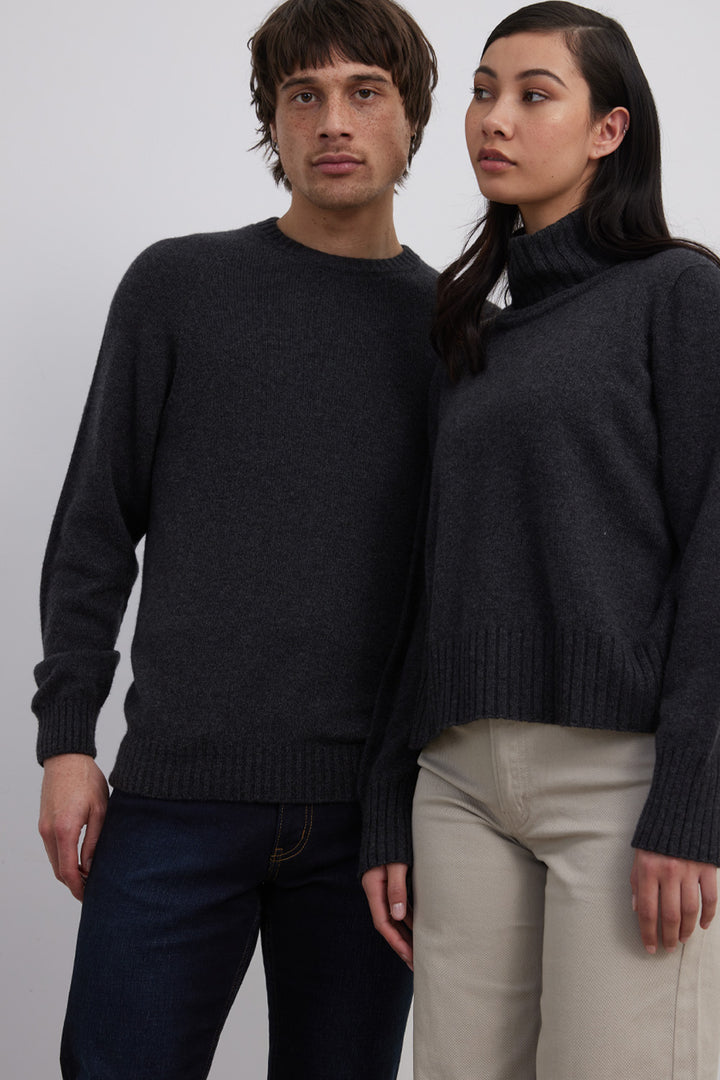 Men and women's carbon colour jumper